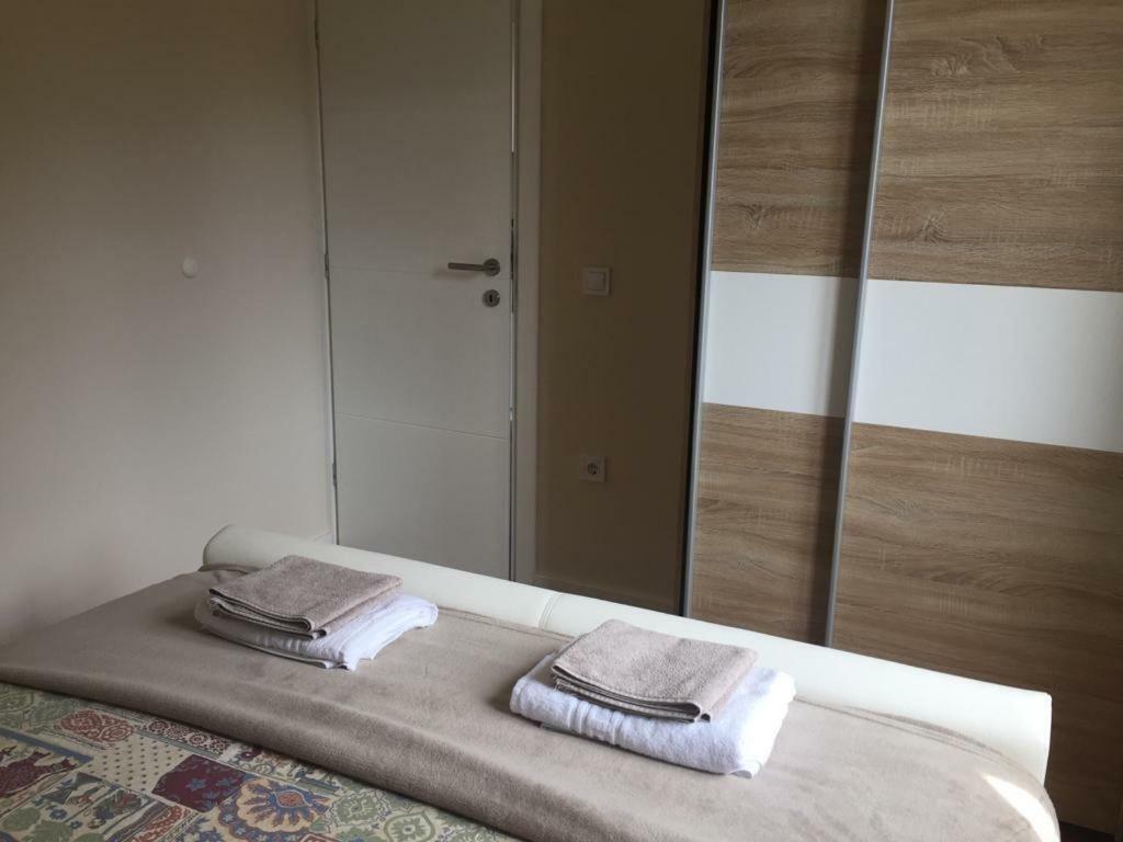 Apartment Luiza Funtana Bagian luar foto